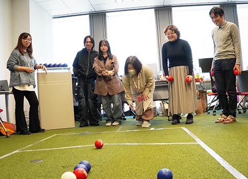 DAY3:誰もが楽しめる!パラスポーツ「ボッチャ」の体験